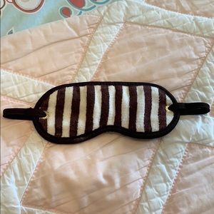 2 Henri Bendel Sleeping Masks